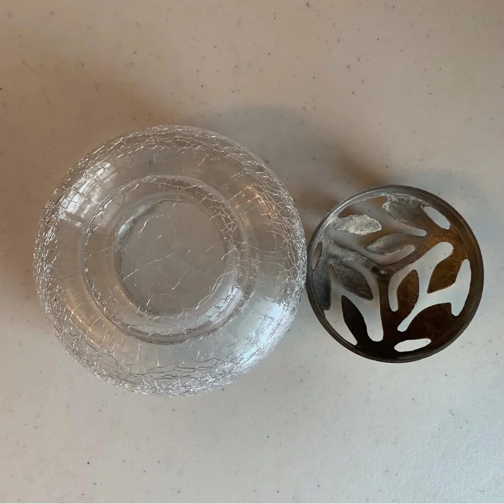 Vintage Pier 1 Clear Crackle Glass Bowl Vase With  Silver Tone Pewter Lid - Picture 7 of 8